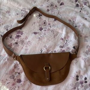 Banana Republic Leather Crossbody Belt Bag in Cognac
